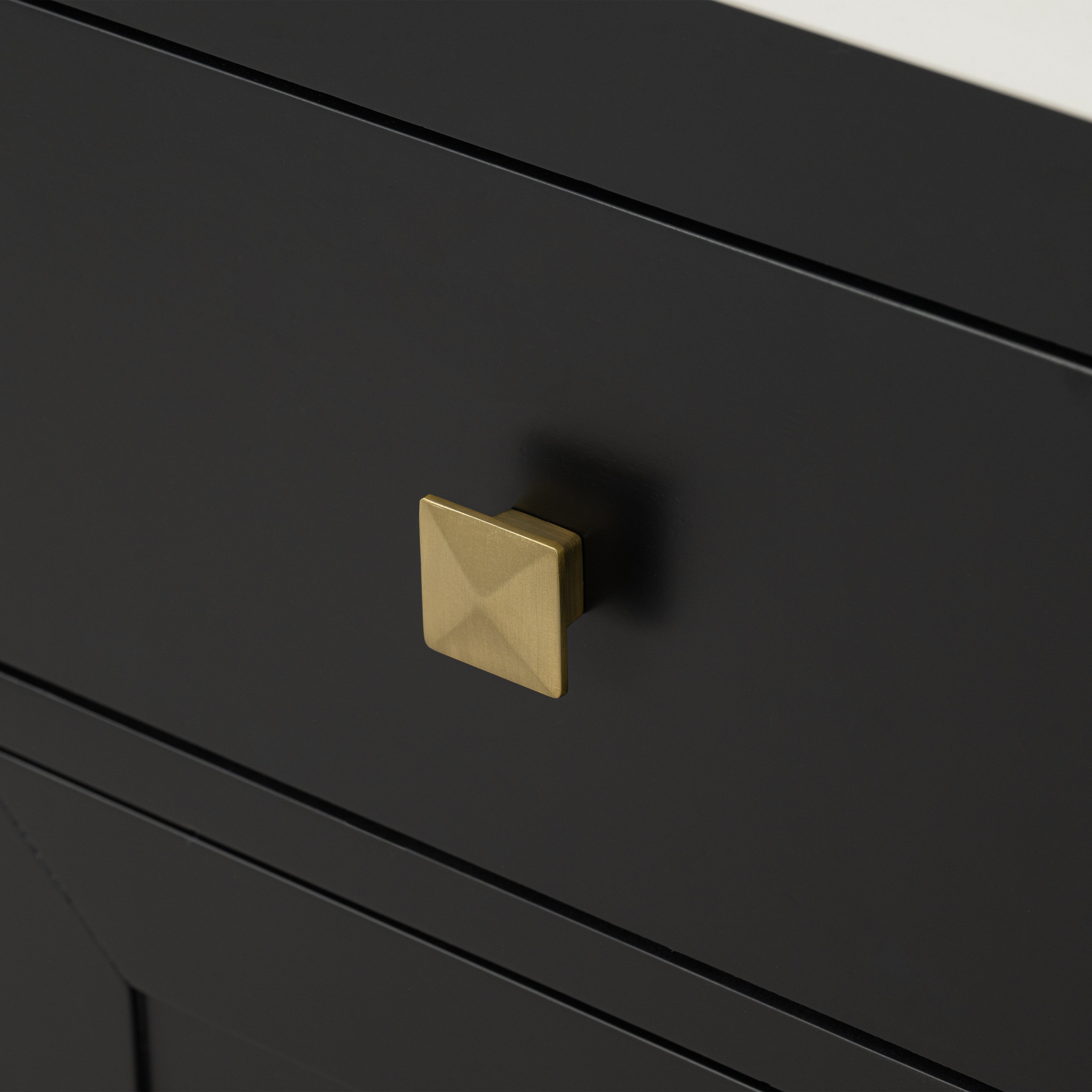Lavanti Oakford - Black 60"